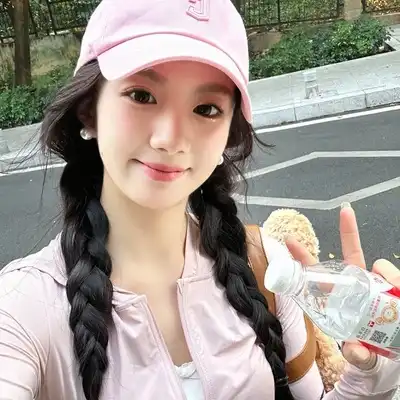 杨成